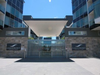 Modern One-Bedroom Apartment In Fabulous Location