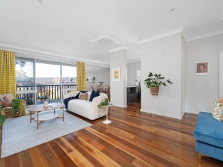 Designer Apartment in the Heart of Barton