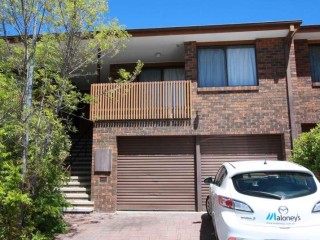 Convenient Living in the Heart of Woden