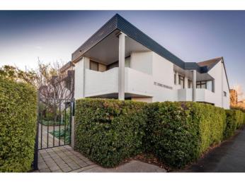 Spacious Two Bedroom Kingston Apartment