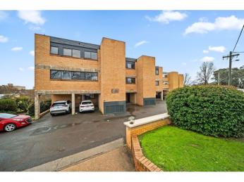 Private & Perfectly Positioned in Garran