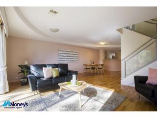 Enviable Lifestyle, Sophisticated Living!!