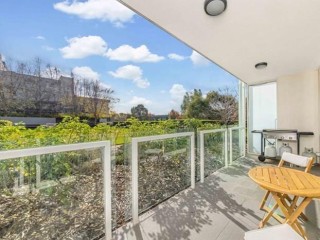 Stylish Ground Floor Apartment in Landmark