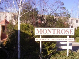 Spacious Three-Level Townhouse with Golf Course Views