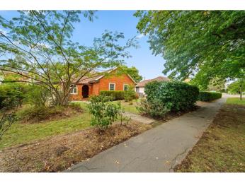 Kingston Heritage Home Awaits Renewal!