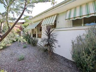 Modern renovation adds seclusion and light