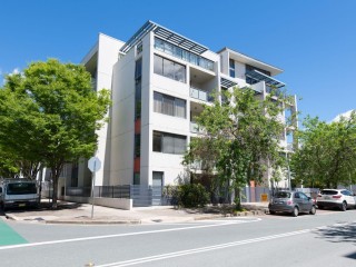 Stylish Two Bedroom Apartment in the Heart of Kingston