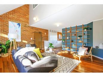 Love the Lofted apartment!