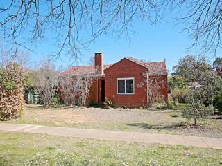 The Unpolished Gem with Classic Cottage Charm