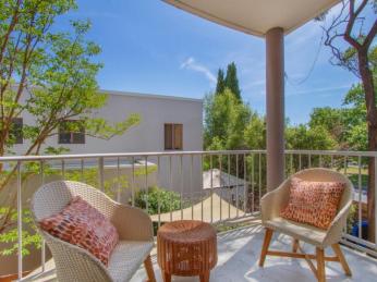 Two-Bedroom in the Heart of Kingston!