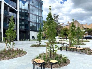 Steps to Canberra Centre, Dining & Entertainment