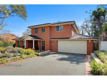 Immaculate, Large Entertainer’s Residence – where size does matter!