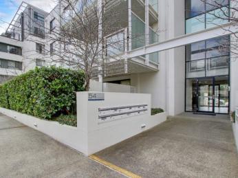 Park Views with Inner South Convenience