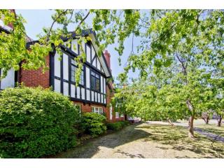 Truly unique - Canberra’s first apartment complex.
